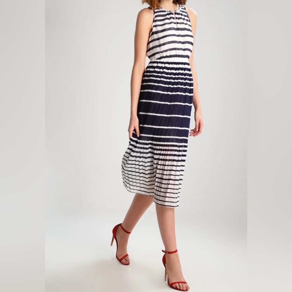 Maison Jules Women’s XS Blue White Pleated Sleeveless Maxi Dress, tie-neck